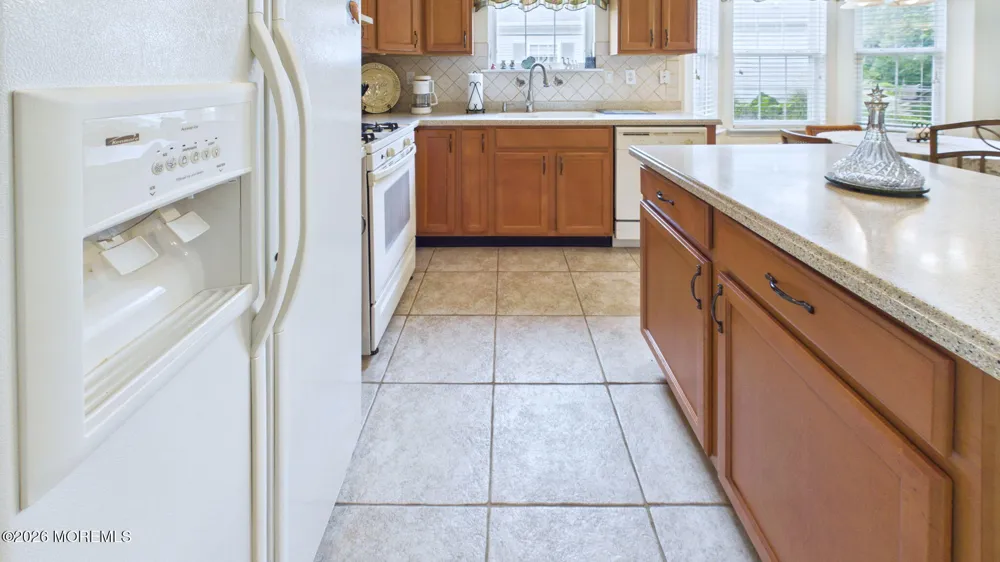 2 Daniell Court Manchester, NJ 08759