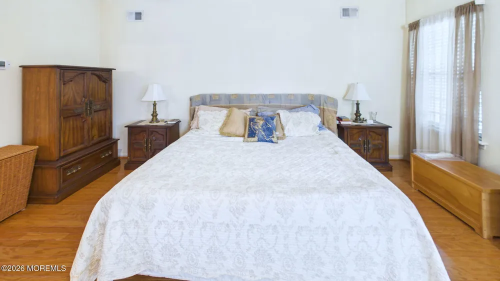 2 Daniell Court Manchester, NJ 08759