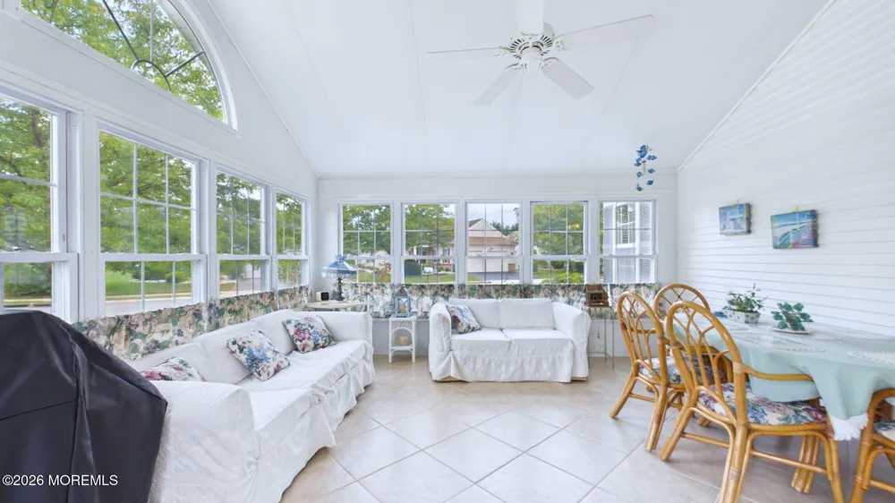 2 Daniell Court Manchester, NJ 08759