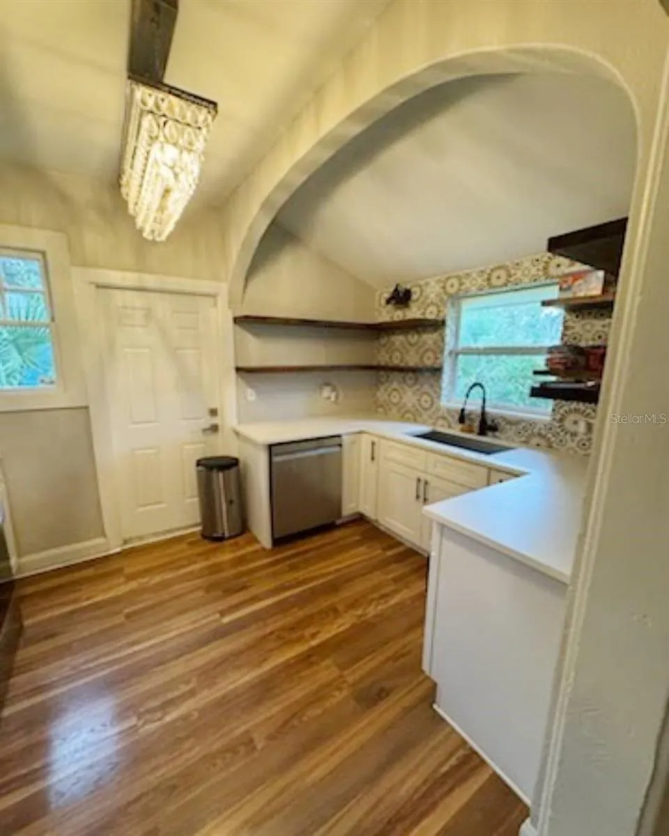 Address Not Shown St Petersburg, FL 33712