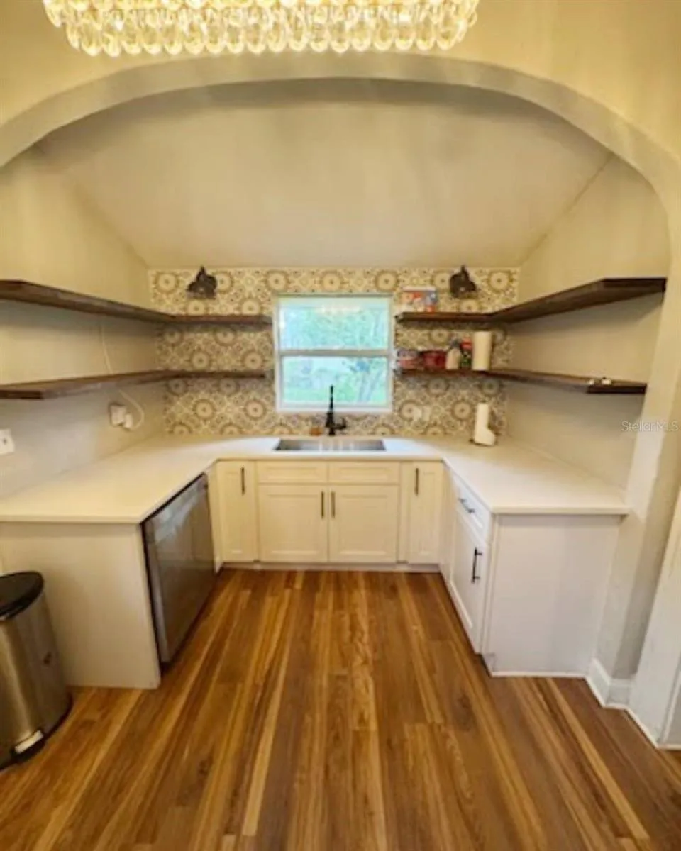 Address Not Shown St Petersburg, FL 33712