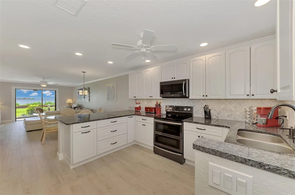 1608 STICKNEY POINT ROAD #8-107 Sarasota, FL 34231