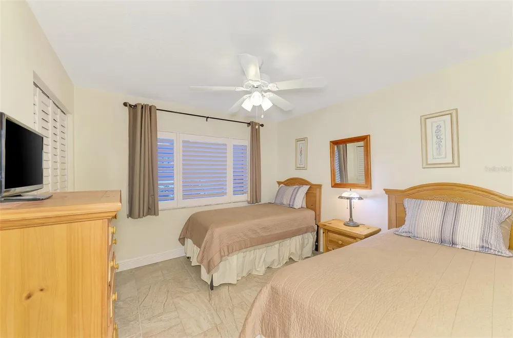 1608 STICKNEY POINT ROAD #8-107 Sarasota, FL 34231