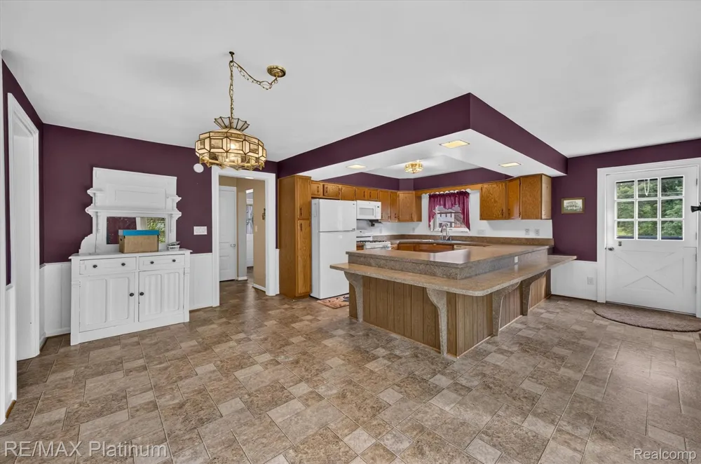 8045 Chilson Road Hamburg Township, MI 48169