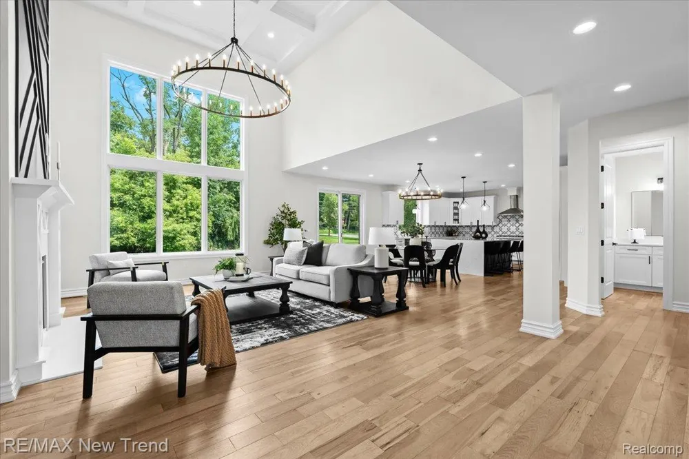 28834 Wintergreen Farmington Hills City, MI 48331