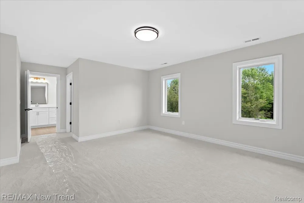 28834 Wintergreen Farmington Hills City, MI 48331