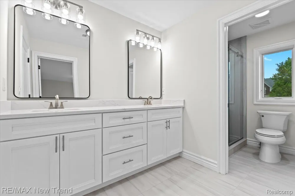 28834 Wintergreen Farmington Hills City, MI 48331