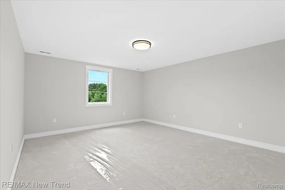 28834 Wintergreen Farmington Hills City, MI 48331