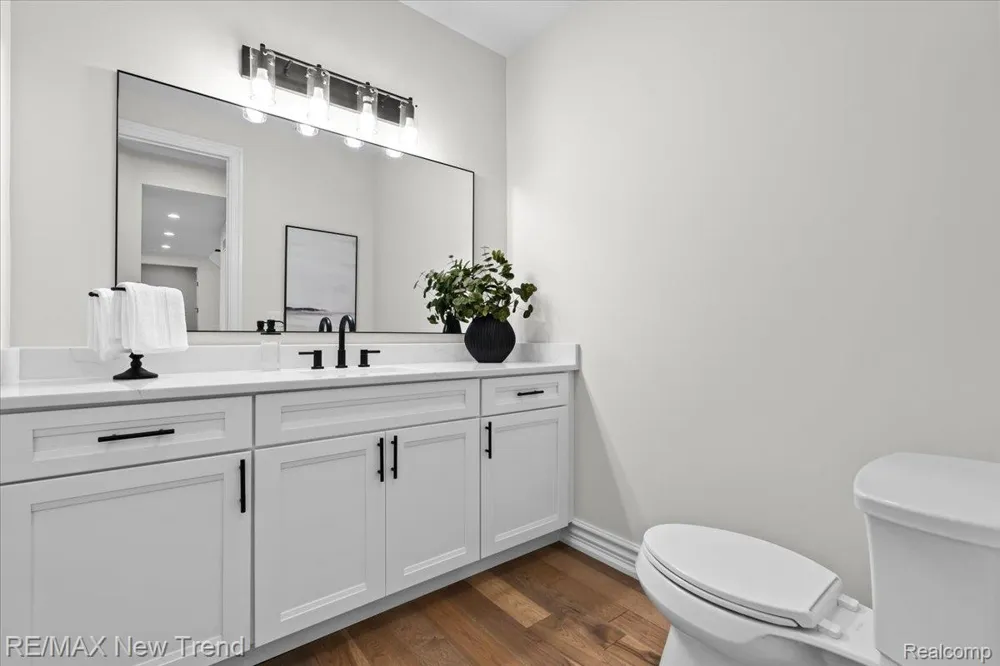 28834 Wintergreen Farmington Hills City, MI 48331