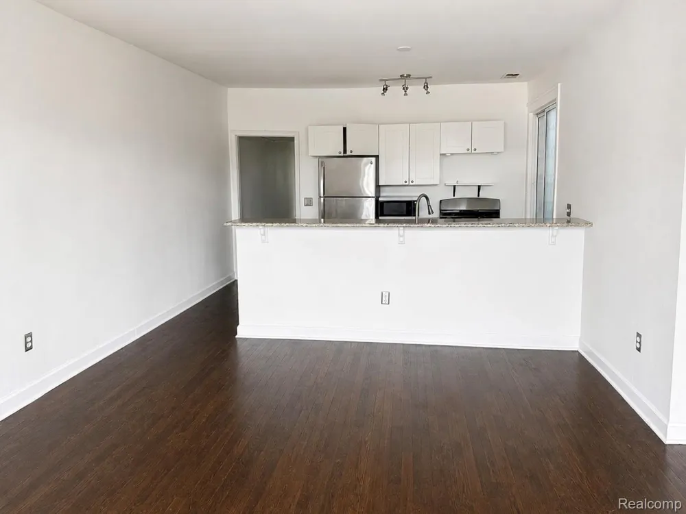 7629 W Vernor #Apt 1 Detroit City, MI 48209