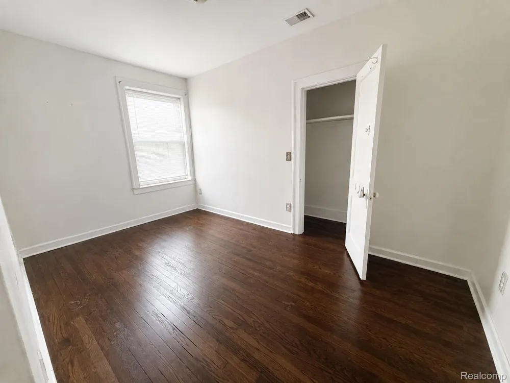 7629 W Vernor #Apt 1 Detroit City, MI 48209