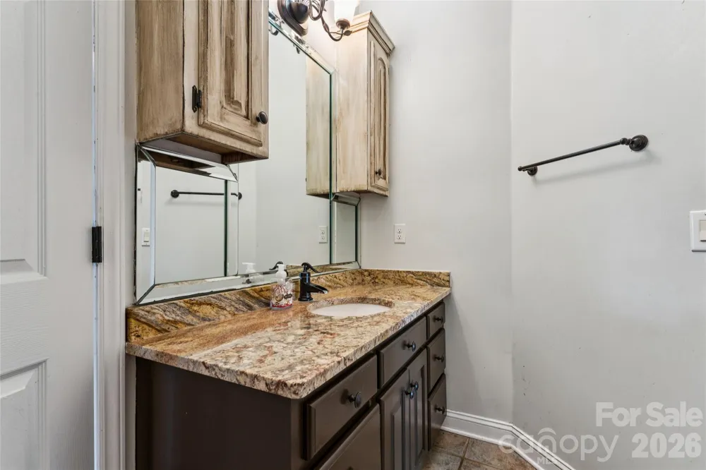 5606 Lander Benton Road Monroe, NC 28110