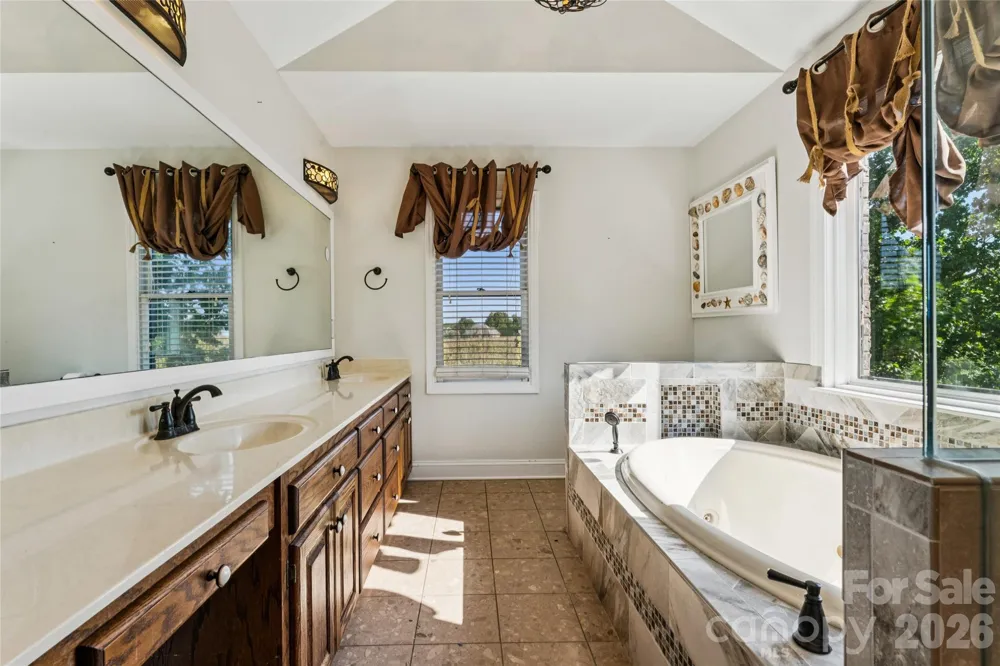 5606 Lander Benton Road Monroe, NC 28110