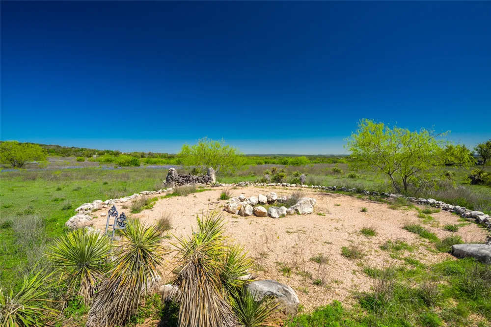 Paleface Ranch Road S Spicewood, TX 78669