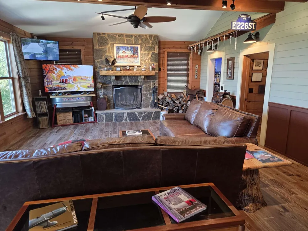 1039 Coventry Road Spicewood, TX 78669