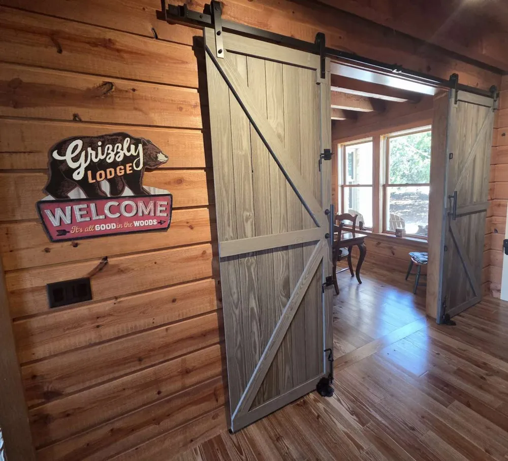 1039 Coventry Road Spicewood, TX 78669