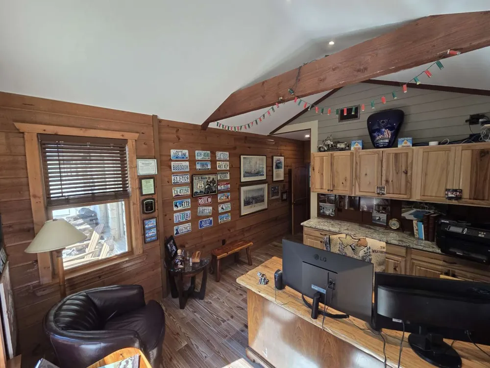 1039 Coventry Road Spicewood, TX 78669