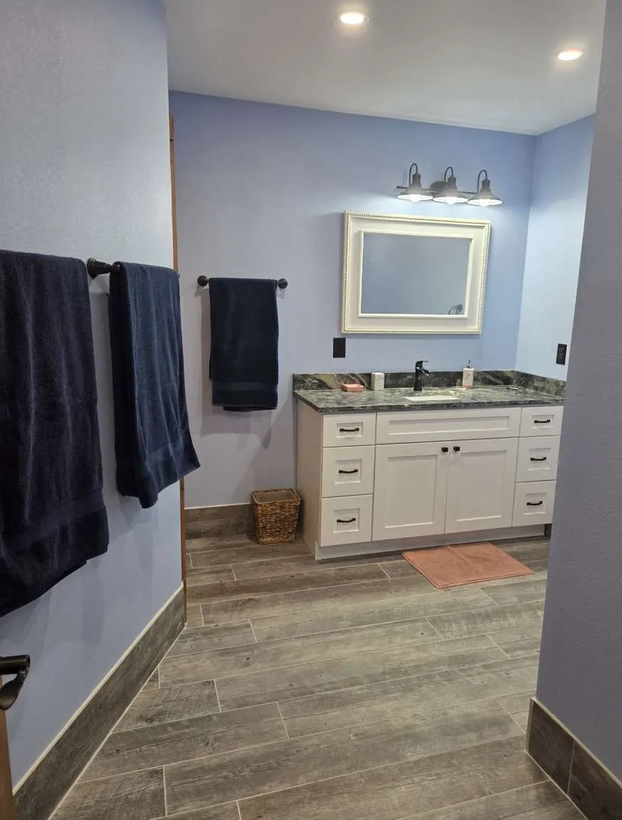 1039 Coventry Road Spicewood, TX 78669