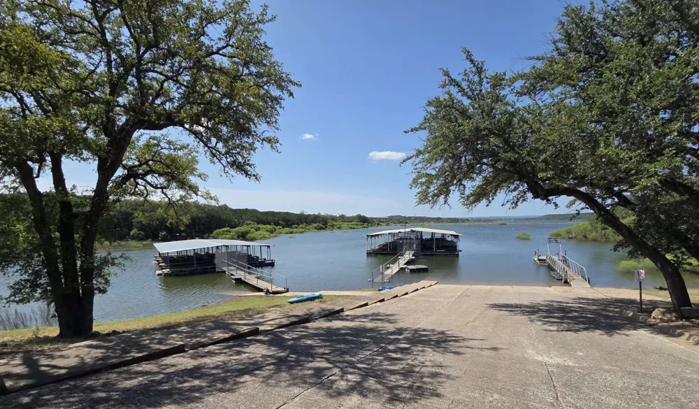 1039 Coventry Road Spicewood, TX 78669
