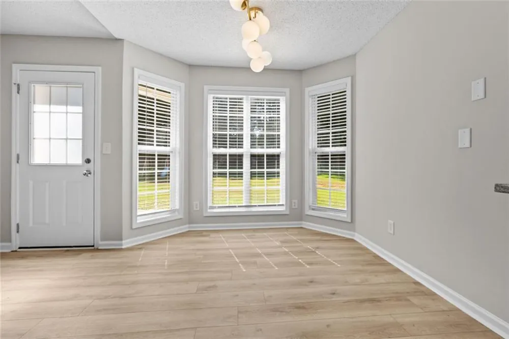 1587 Brush Creek Dr Winder, GA 30680
