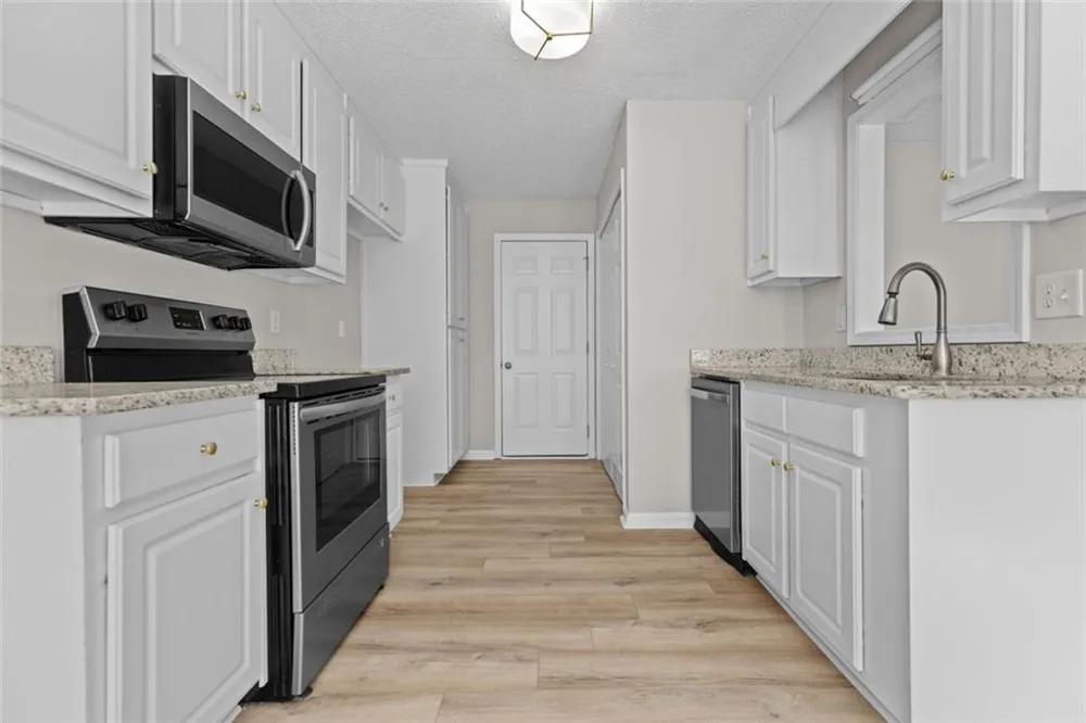 1587 Brush Creek Dr Winder, GA 30680