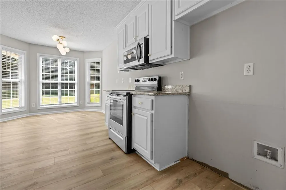 1587 Brush Creek Dr Winder, GA 30680