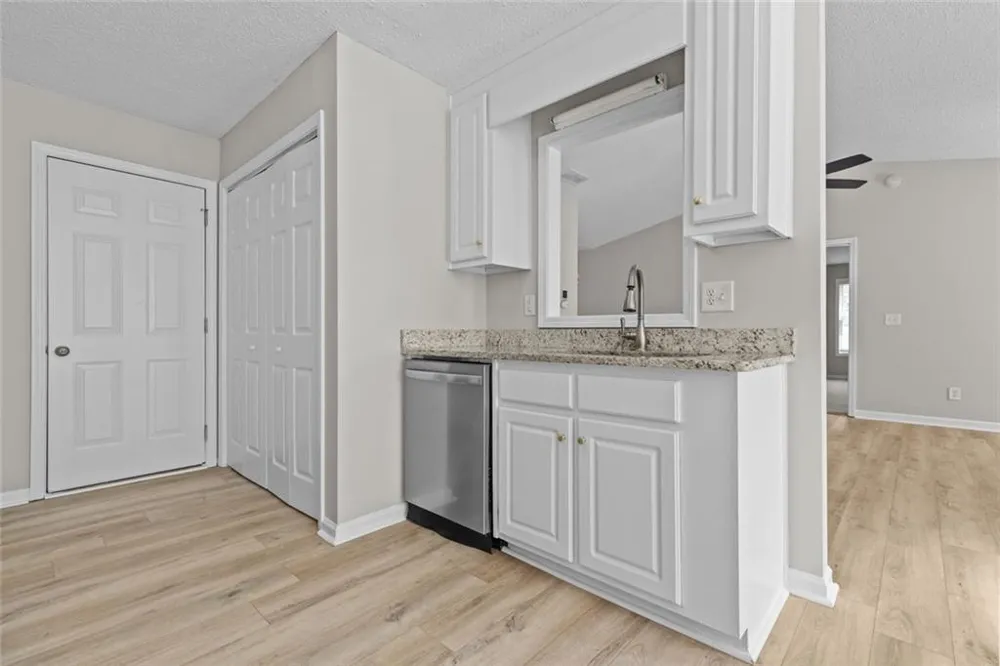 1587 Brush Creek Dr Winder, GA 30680