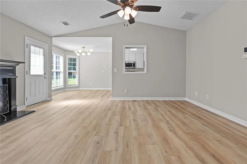 1587 Brush Creek Dr Winder, GA 30680
