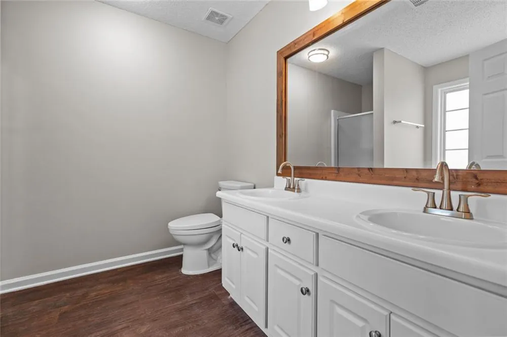 1587 Brush Creek Dr Winder, GA 30680
