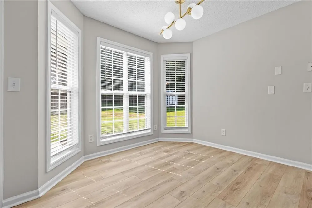 1587 Brush Creek Dr Winder, GA 30680