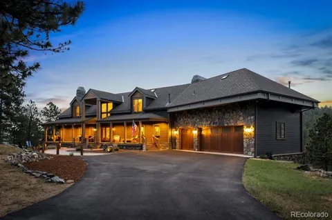 566 Meadow Vista Drive