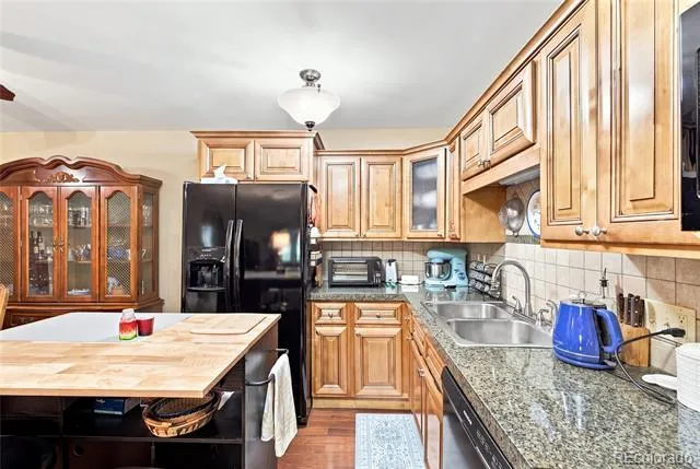 9360 E Center Avenue #3A Denver, CO 80247