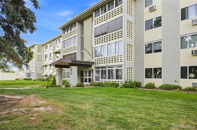 9360 E Center Avenue #3A Denver, CO 80247