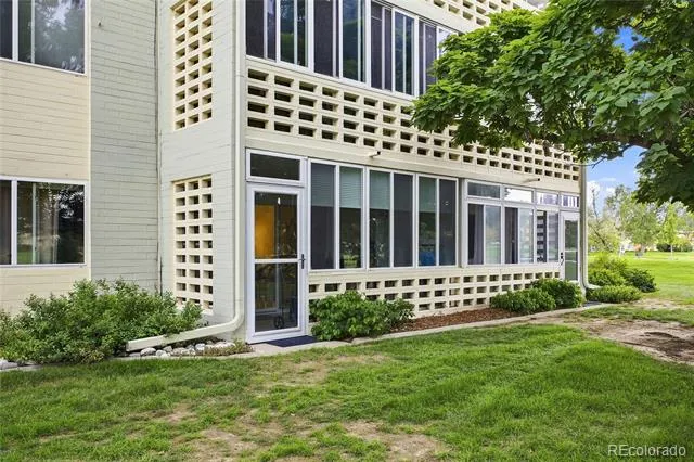 9360 E Center Avenue #3A Denver, CO 80247