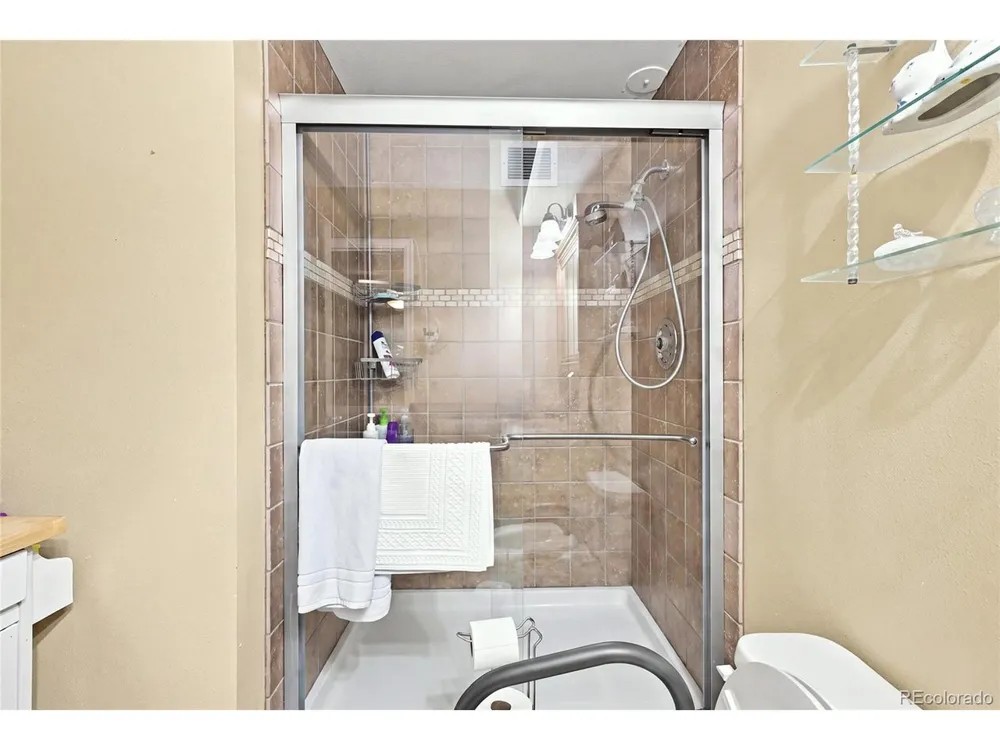 9360 E Center Avenue #3A Denver, CO 80247