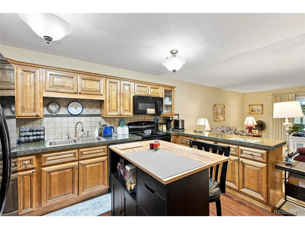 9360 E Center Avenue #3A Denver, CO 80247