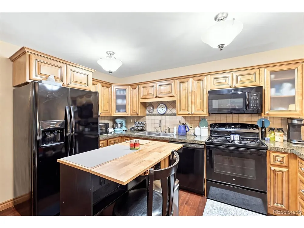 9360 E Center Avenue #3A Denver, CO 80247