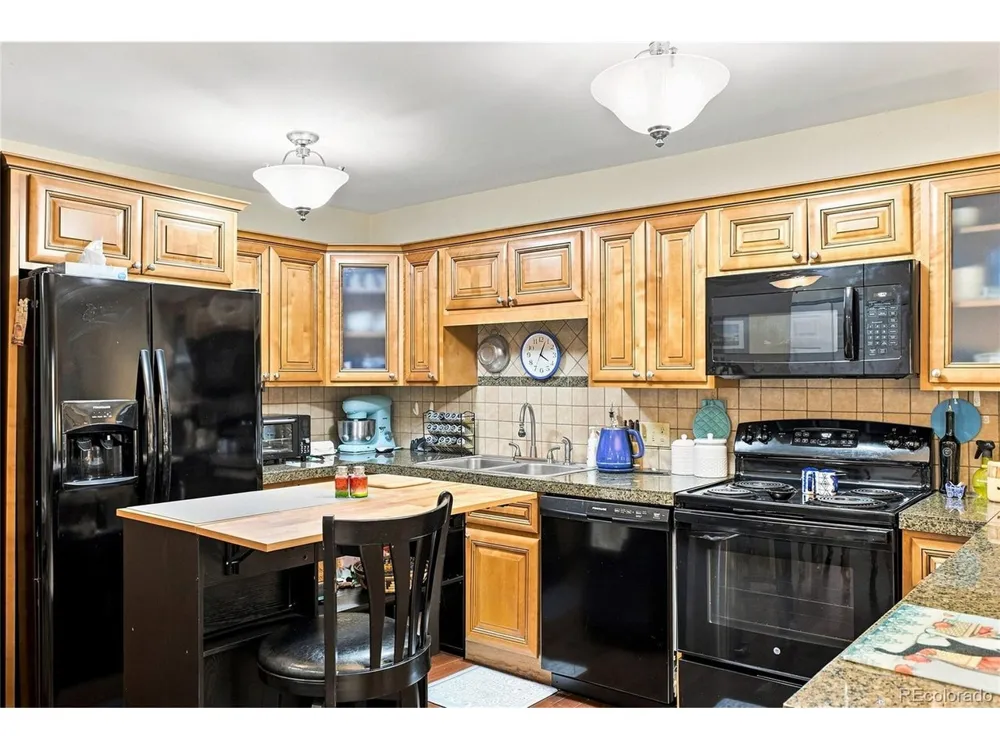 9360 E Center Avenue #3A Denver, CO 80247