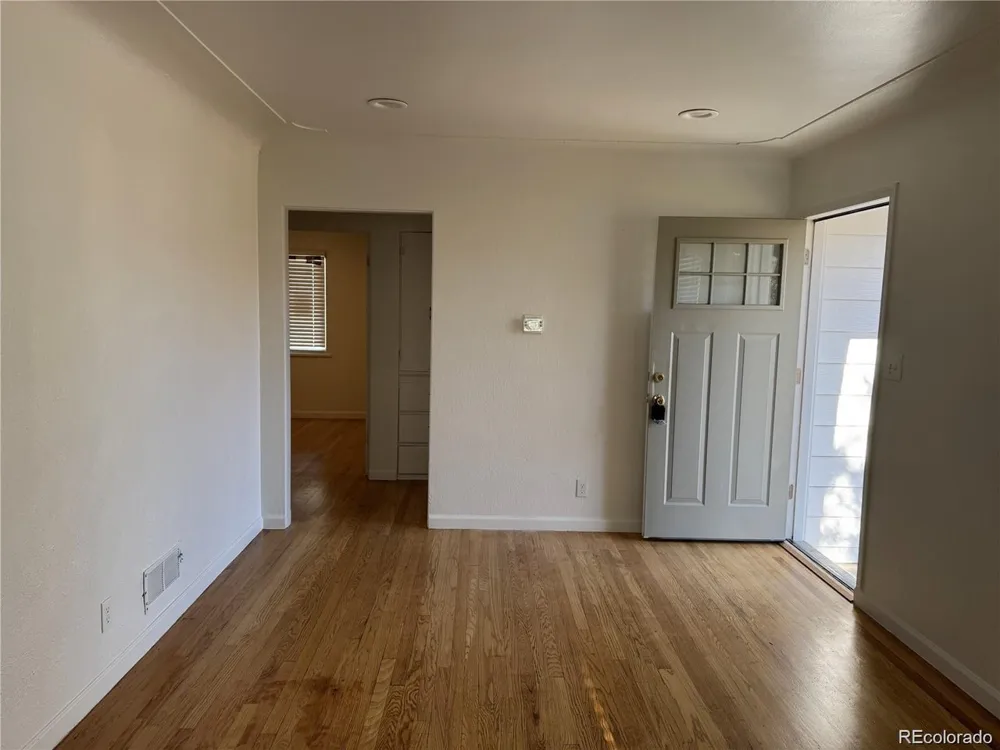 1671 Oswego Street Aurora, CO 80010