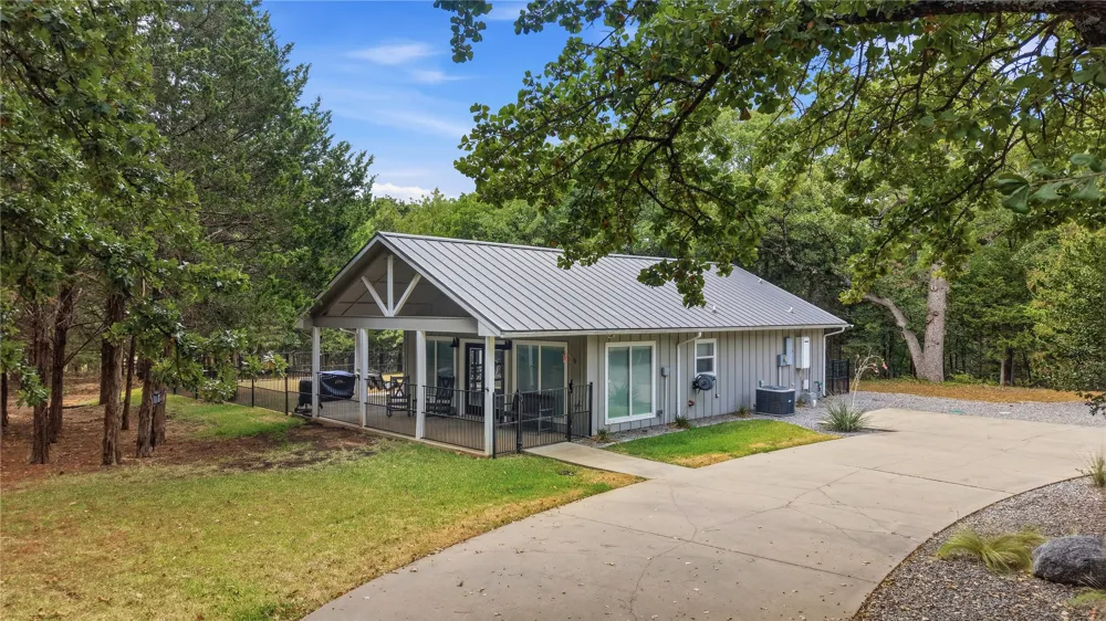 10 Holland Pottsboro, TX 75076