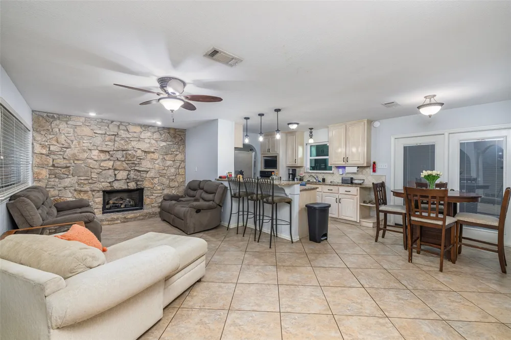 2509 Olympia Drive Arlington, TX 76013