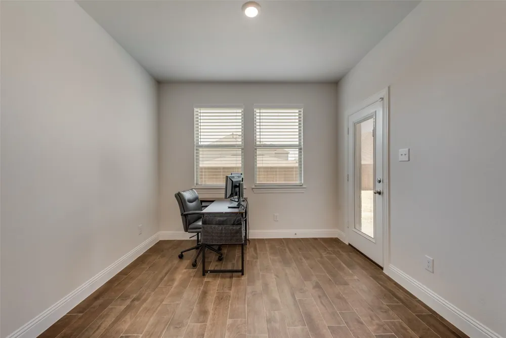 10704 Strike Street Aubrey, TX 76227