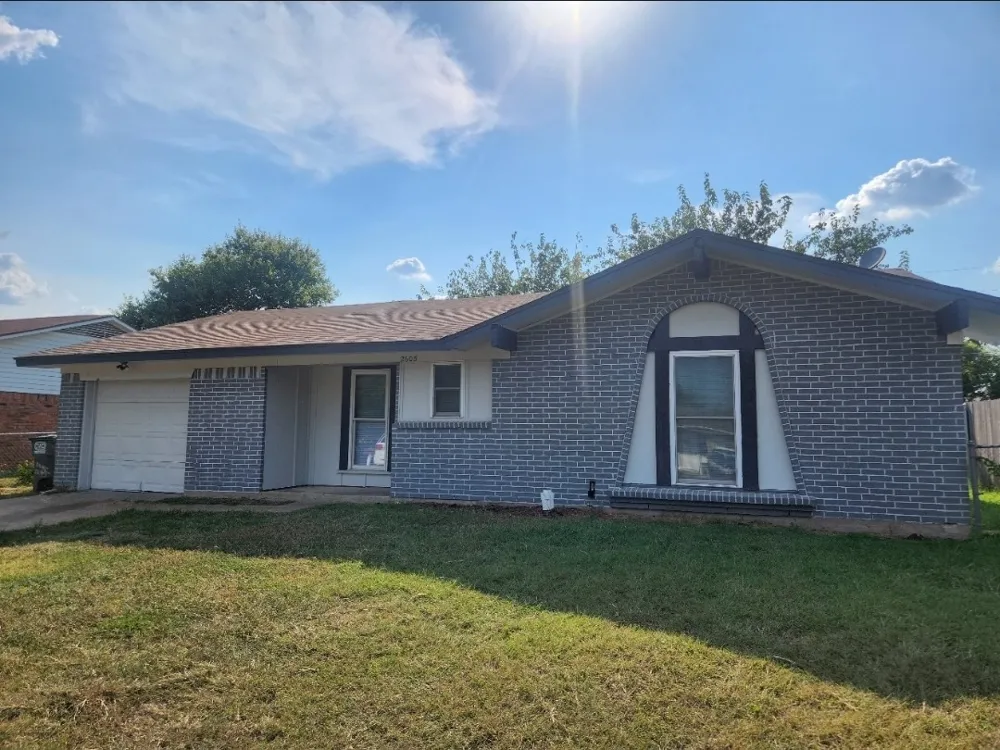 2605 Arlington Lane Lancaster, TX 75134