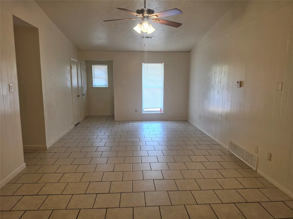 2605 Arlington Lane Lancaster, TX 75134