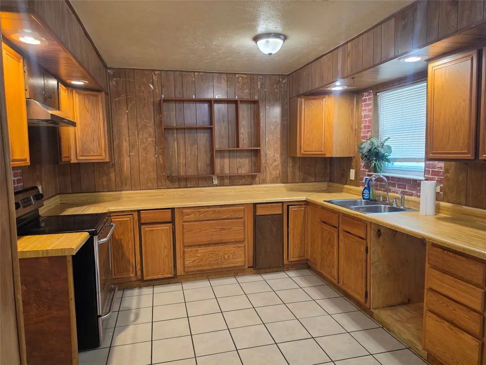 2605 Arlington Lane Lancaster, TX 75134