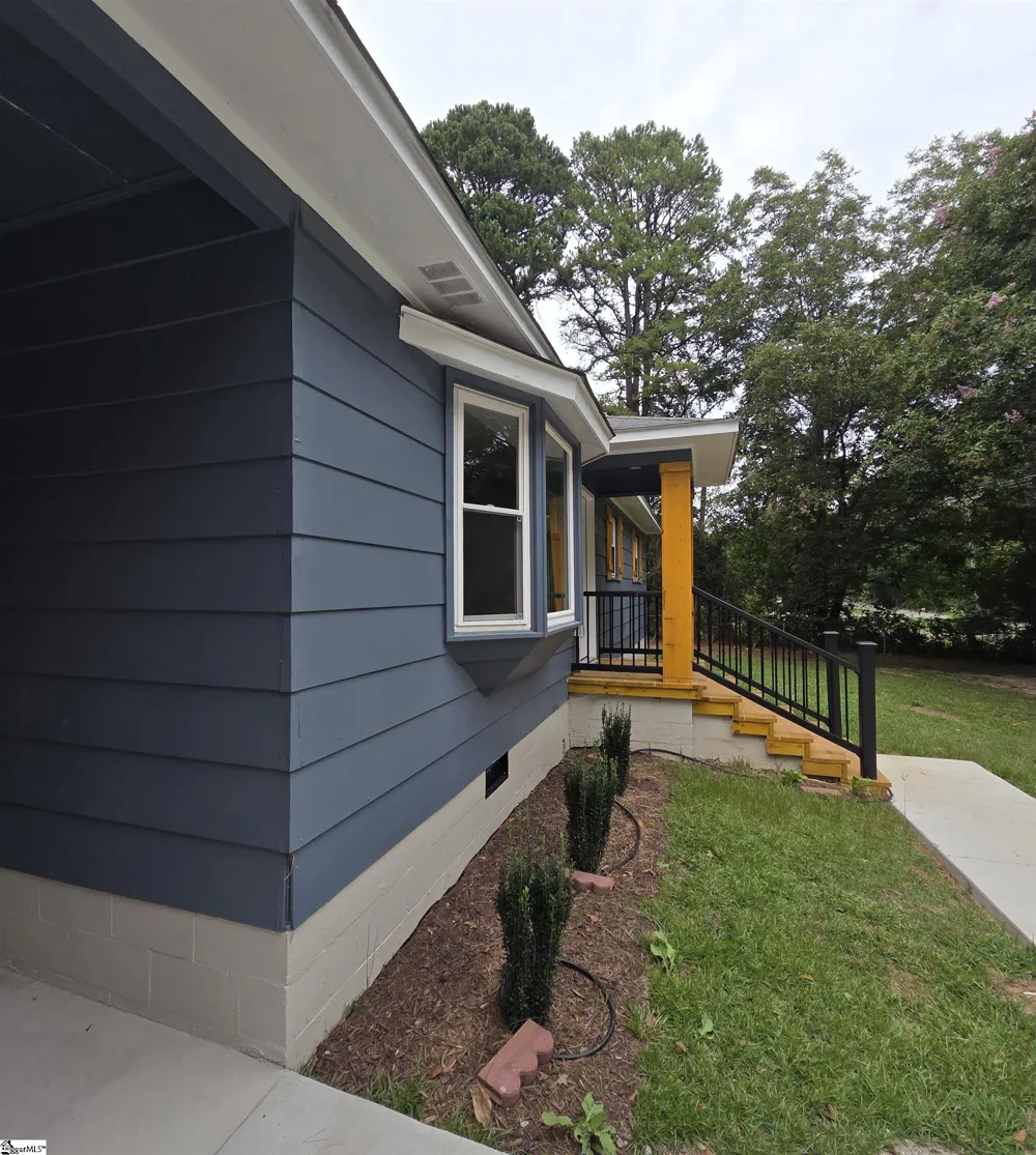 826 Floyd Road Extension Spartanburg, SC 29307