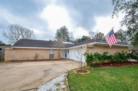 15815 Boulder Oaks Drive