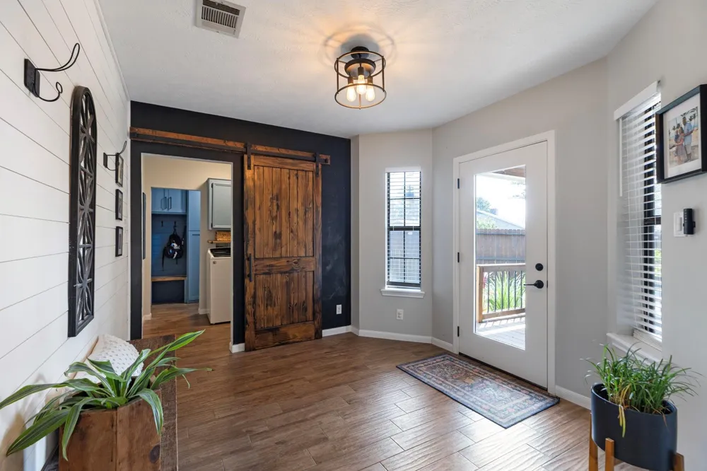 1207 Gail Drive Pinehurst, TX 77362