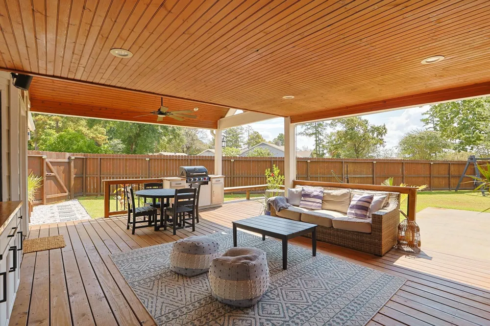 1207 Gail Drive Pinehurst, TX 77362