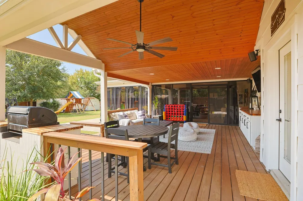 1207 Gail Drive Pinehurst, TX 77362